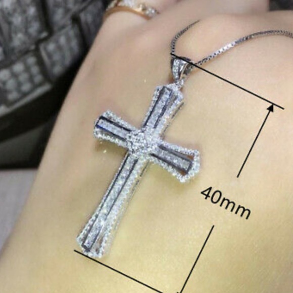 New Sterling silver Cross Necklace - Picture 2 of 5